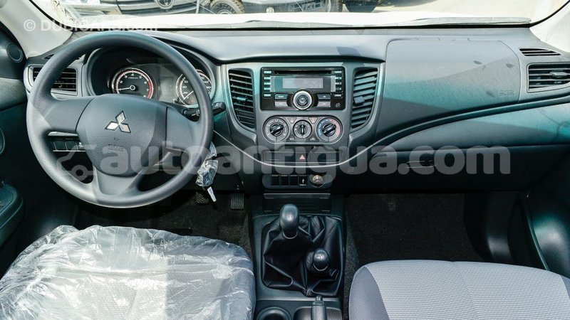 Big with watermark mitsubishi l200 antigua import dubai 2811
