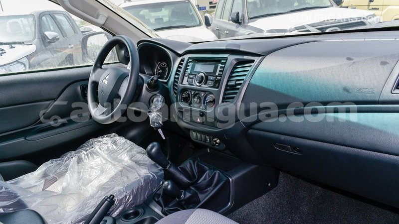 Big with watermark mitsubishi l200 antigua import dubai 2811