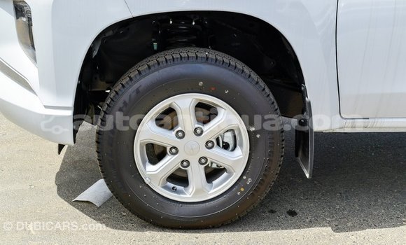 Buy Import Mitsubishi L200 White Car in Import - Dubai in Antigua Buy Import Mitsubishi L200 White Car in Import - Dubai in Antigua