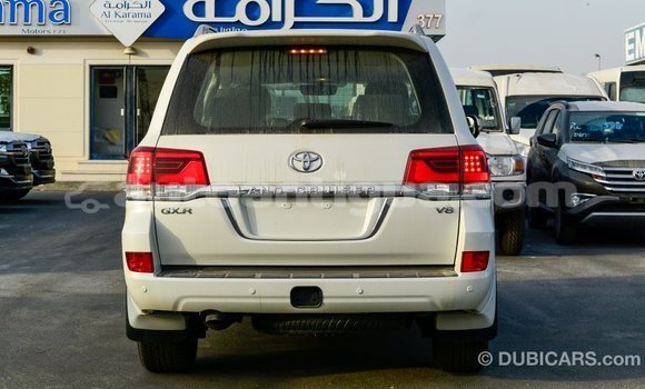Buy Import Toyota Land Cruiser White Car in Import - Dubai in Antigua Buy Import Toyota Land Cruiser White Car in Import - Dubai in Antigua