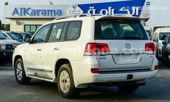 Buy Import Toyota Land Cruiser White Car in Import - Dubai in Antigua Buy Import Toyota Land Cruiser White Car in Import - Dubai in Antigua