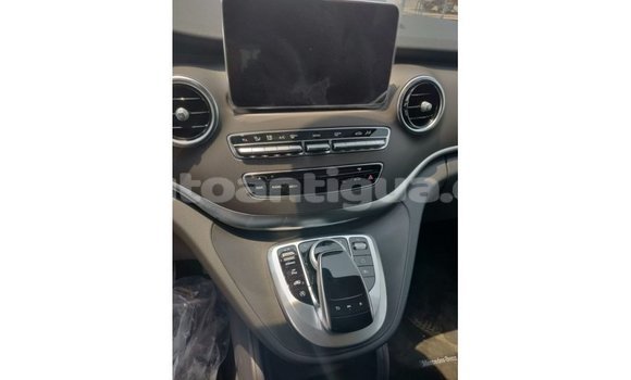 Buy Import Mercedes-Benz Viano Black Car in Import - Dubai in Antigua Buy Import Mercedes-Benz Viano Black Car in Import - Dubai in Antigua