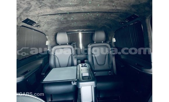Buy Import Mercedes-Benz Viano Black Car in Import - Dubai in Antigua Buy Import Mercedes-Benz Viano Black Car in Import - Dubai in Antigua