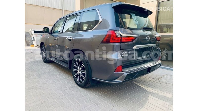 Big with watermark lexus lx antigua import dubai 2824