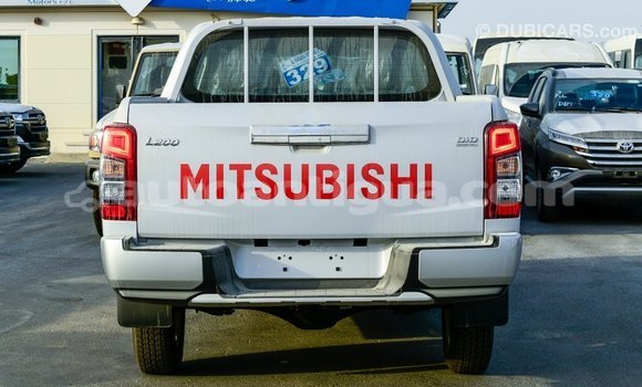 Buy Import Mitsubishi L200 White Car in Import - Dubai in Antigua Buy Import Mitsubishi L200 White Car in Import - Dubai in Antigua
