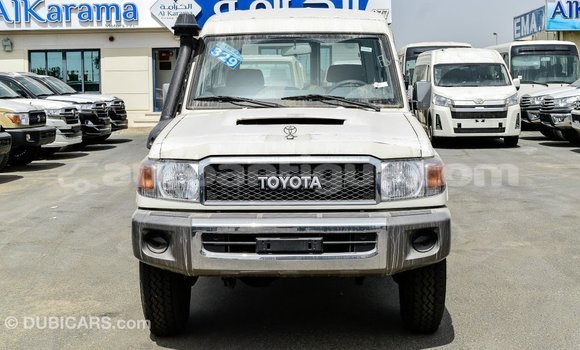 Buy Import Toyota Land Cruiser White Car in Import - Dubai in Antigua Buy Import Toyota Land Cruiser White Car in Import - Dubai in Antigua
