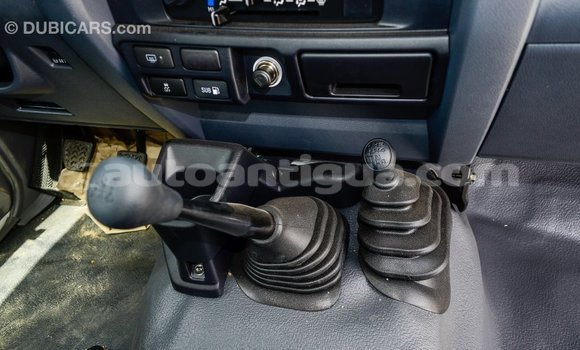 Buy Import Toyota Land Cruiser White Car in Import - Dubai in Antigua Buy Import Toyota Land Cruiser White Car in Import - Dubai in Antigua