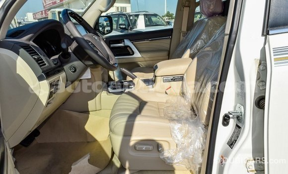 Buy Import Toyota Land Cruiser White Car in Import - Dubai in Antigua Buy Import Toyota Land Cruiser White Car in Import - Dubai in Antigua