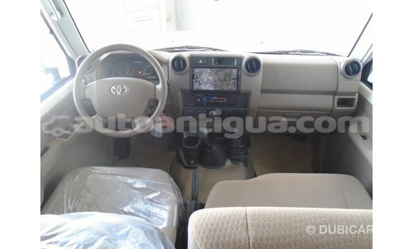 Buy Import Toyota Land Cruiser White Car in Import - Dubai in Antigua Buy Import Toyota Land Cruiser White Car in Import - Dubai in Antigua