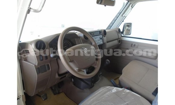 Buy Import Toyota Land Cruiser White Car in Import - Dubai in Antigua Buy Import Toyota Land Cruiser White Car in Import - Dubai in Antigua