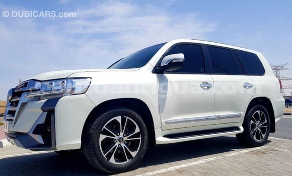 Buy Import Toyota Land Cruiser White Car in Import - Dubai in Antigua Buy Import Toyota Land Cruiser White Car in Import - Dubai in Antigua