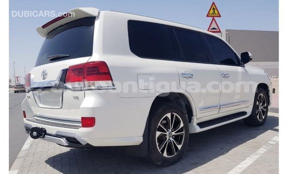 Buy Import Toyota Land Cruiser White Car in Import - Dubai in Antigua Buy Import Toyota Land Cruiser White Car in Import - Dubai in Antigua