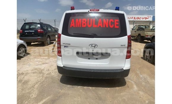 Buy Import Hyundai Accent White Car in Import - Dubai in Antigua Buy Import Hyundai Accent White Car in Import - Dubai in Antigua