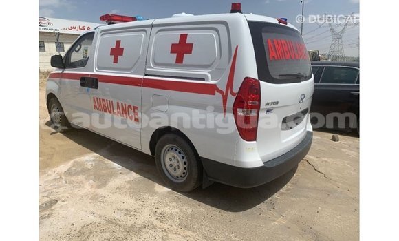 Buy Import Hyundai Accent White Car in Import - Dubai in Antigua Buy Import Hyundai Accent White Car in Import - Dubai in Antigua