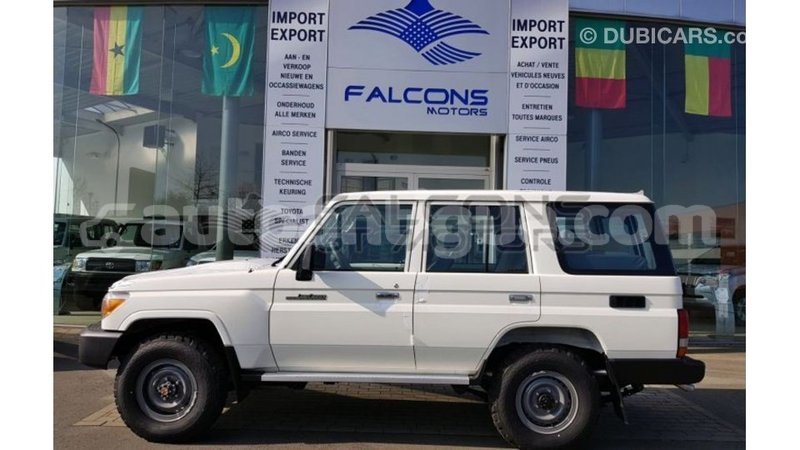 Big with watermark toyota land cruiser antigua import dubai 2883