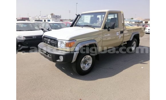 Buy Import Toyota Land Cruiser Beige Car in Import - Dubai in Antigua Buy Import Toyota Land Cruiser Beige Car in Import - Dubai in Antigua