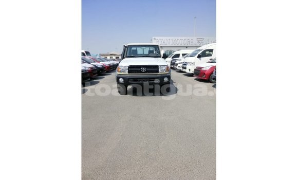 Buy Import Toyota Land Cruiser Beige Car in Import - Dubai in Antigua Buy Import Toyota Land Cruiser Beige Car in Import - Dubai in Antigua
