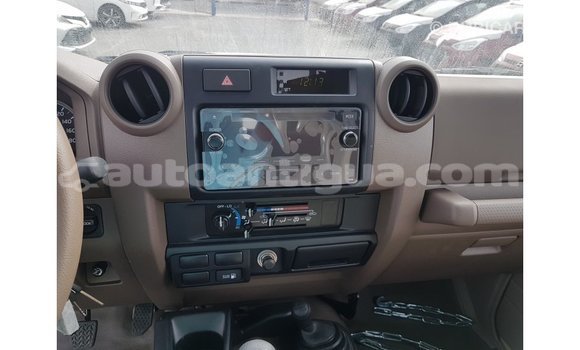 Buy Import Toyota Land Cruiser Beige Car in Import - Dubai in Antigua Buy Import Toyota Land Cruiser Beige Car in Import - Dubai in Antigua