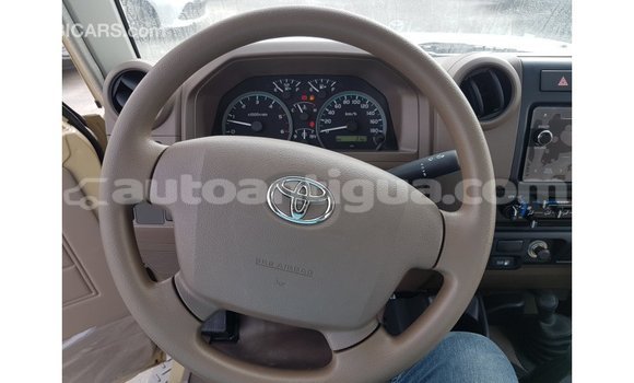 Buy Import Toyota Land Cruiser Beige Car in Import - Dubai in Antigua Buy Import Toyota Land Cruiser Beige Car in Import - Dubai in Antigua