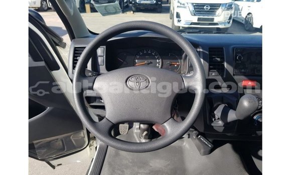 Buy Import Toyota Hiace White Car in Import - Dubai in Antigua Buy Import Toyota Hiace White Car in Import - Dubai in Antigua