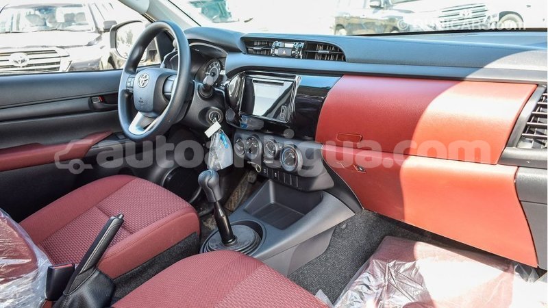 Big with watermark toyota hilux antigua import dubai 2924