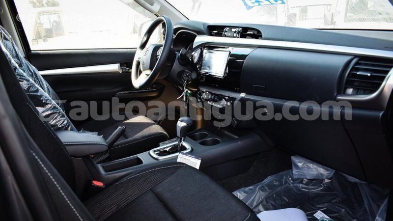 Big with watermark toyota hilux antigua import dubai 2926