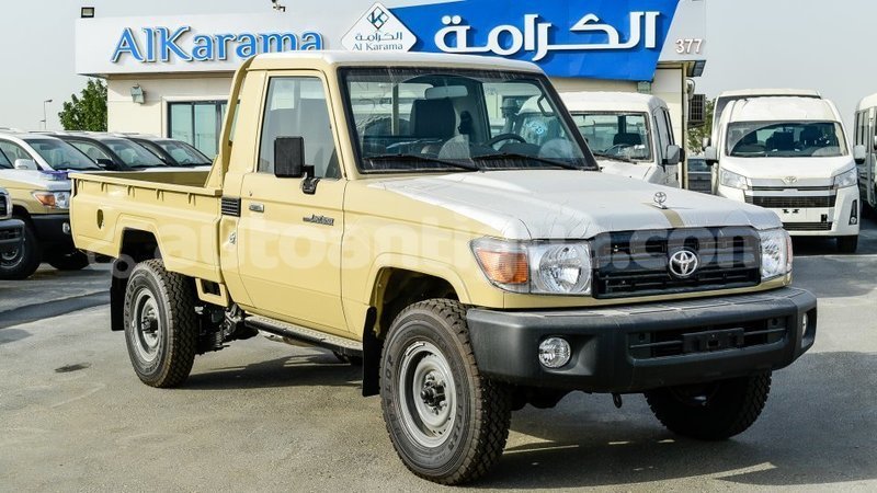 Big with watermark toyota land cruiser antigua import dubai 2928