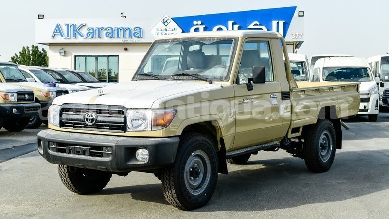 Big with watermark toyota land cruiser antigua import dubai 2928