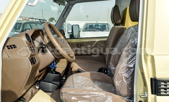 Buy Import Toyota Land Cruiser Beige Car in Import - Dubai in Antigua Buy Import Toyota Land Cruiser Beige Car in Import - Dubai in Antigua