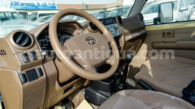 Big with watermark toyota land cruiser antigua import dubai 2928