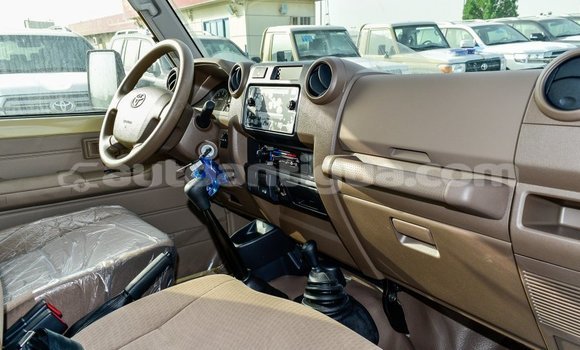 Buy Import Toyota Land Cruiser Beige Car in Import - Dubai in Antigua Buy Import Toyota Land Cruiser Beige Car in Import - Dubai in Antigua