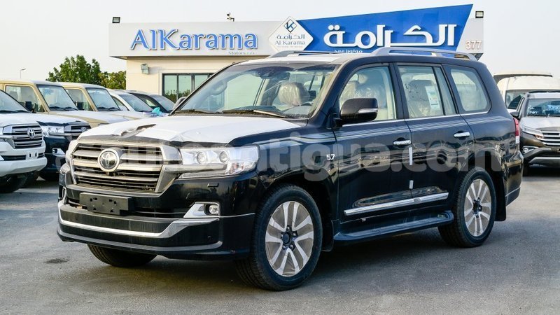 Big with watermark toyota land cruiser antigua import dubai 2929