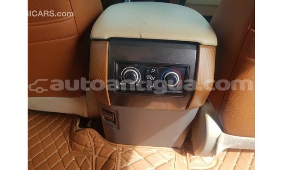 Buy Import Toyota Land Cruiser White Car in Import - Dubai in Antigua Buy Import Toyota Land Cruiser White Car in Import - Dubai in Antigua