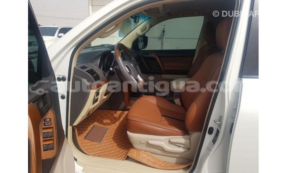 Buy Import Toyota Land Cruiser White Car in Import - Dubai in Antigua Buy Import Toyota Land Cruiser White Car in Import - Dubai in Antigua