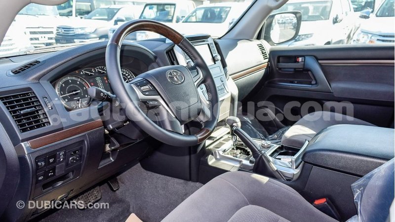 Big with watermark toyota land cruiser antigua import dubai 2937