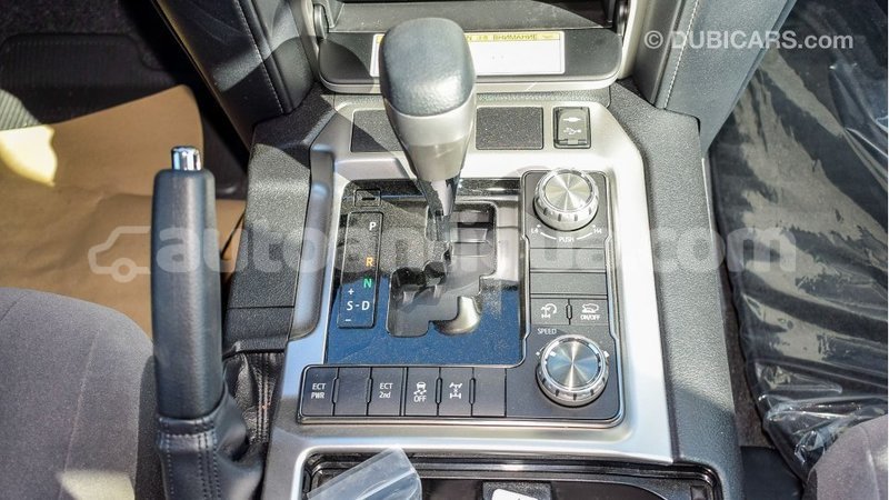 Big with watermark toyota land cruiser antigua import dubai 2937