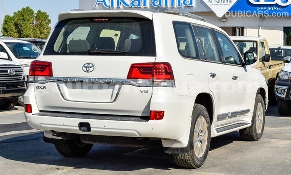 Buy Import Toyota Land Cruiser White Car in Import - Dubai in Antigua Buy Import Toyota Land Cruiser White Car in Import - Dubai in Antigua
