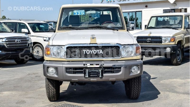 Big with watermark toyota land cruiser antigua import dubai 2938