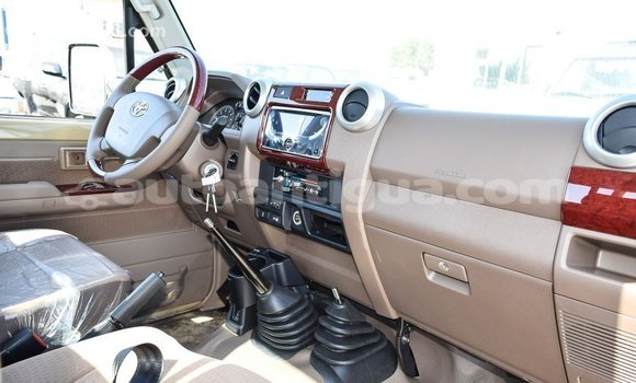 Buy Import Toyota Land Cruiser Beige Car in Import - Dubai in Antigua Buy Import Toyota Land Cruiser Beige Car in Import - Dubai in Antigua