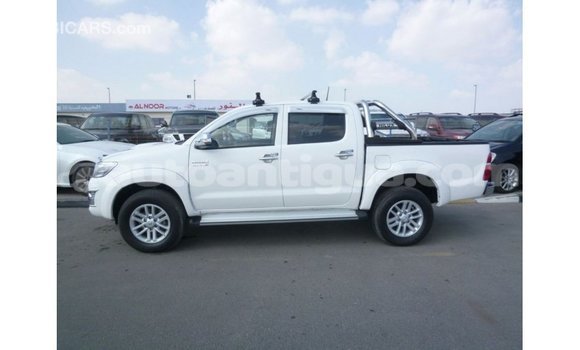 Buy Import Toyota Hilux White Car in Import - Dubai in Antigua Buy Import Toyota Hilux White Car in Import - Dubai in Antigua
