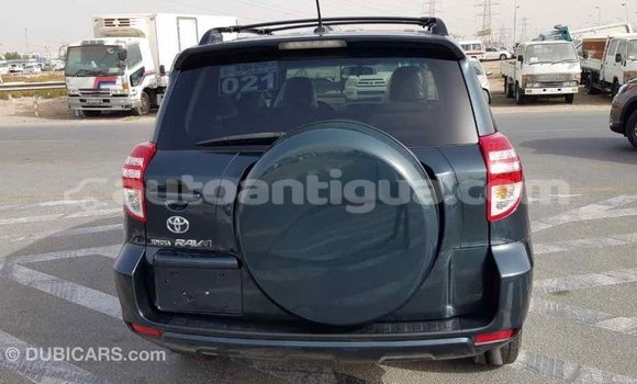 Buy Import Toyota HiAce Green Truck in Import - Dubai in Antigua Buy Import Toyota HiAce Green Truck in Import - Dubai in Antigua