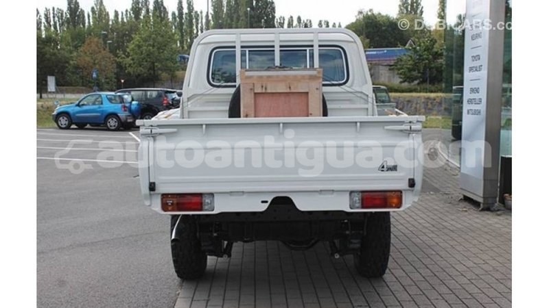 Big with watermark toyota land cruiser antigua import dubai 2949