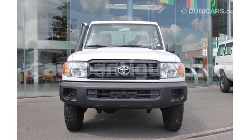 Big with watermark toyota land cruiser antigua import dubai 2951
