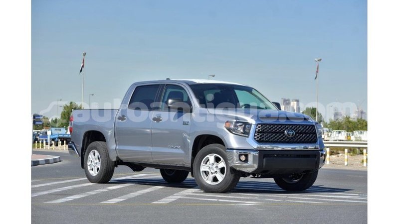 Big with watermark toyota tundra antigua import dubai 2983