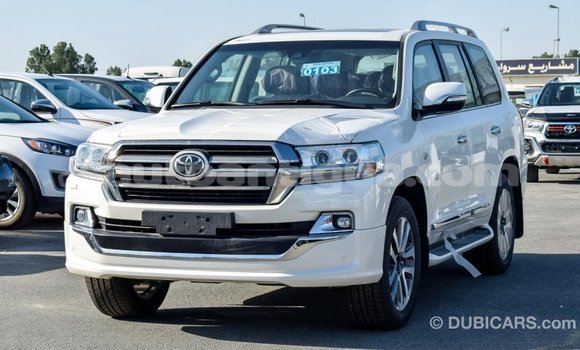 Buy Import Toyota Land Cruiser White Car in Import - Dubai in Antigua Buy Import Toyota Land Cruiser White Car in Import - Dubai in Antigua