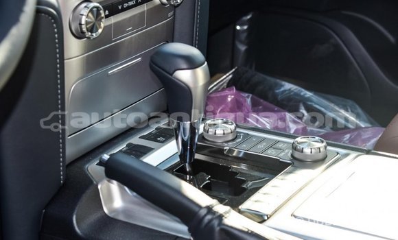 Buy Import Toyota Land Cruiser White Car in Import - Dubai in Antigua Buy Import Toyota Land Cruiser White Car in Import - Dubai in Antigua