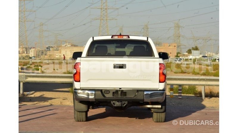 Big with watermark toyota tundra antigua import dubai 2997