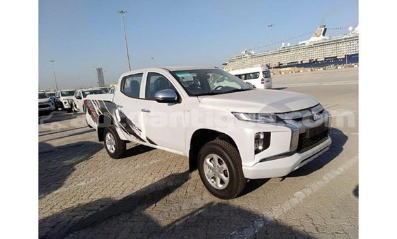 Buy Import Mitsubishi L200 White Car in Import - Dubai in Antigua Buy Import Mitsubishi L200 White Car in Import - Dubai in Antigua