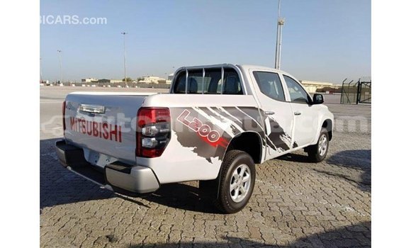 Buy Import Mitsubishi L200 White Car in Import - Dubai in Antigua Buy Import Mitsubishi L200 White Car in Import - Dubai in Antigua