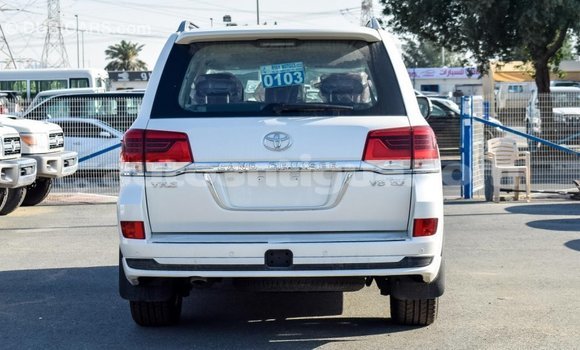 Buy Import Toyota Land Cruiser White Car in Import - Dubai in Antigua Buy Import Toyota Land Cruiser White Car in Import - Dubai in Antigua